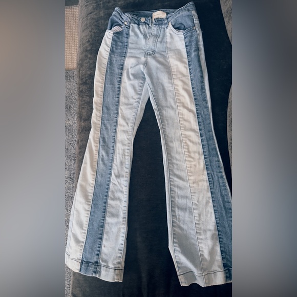 Flare leg jeans - Picture 2 of 3